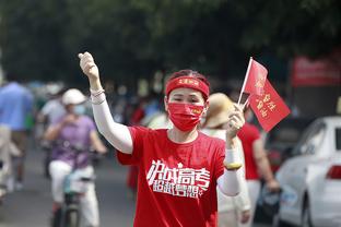 捍卫慕尼黑？拜仁主场赛前巨幅Tifo：以这座城市之名